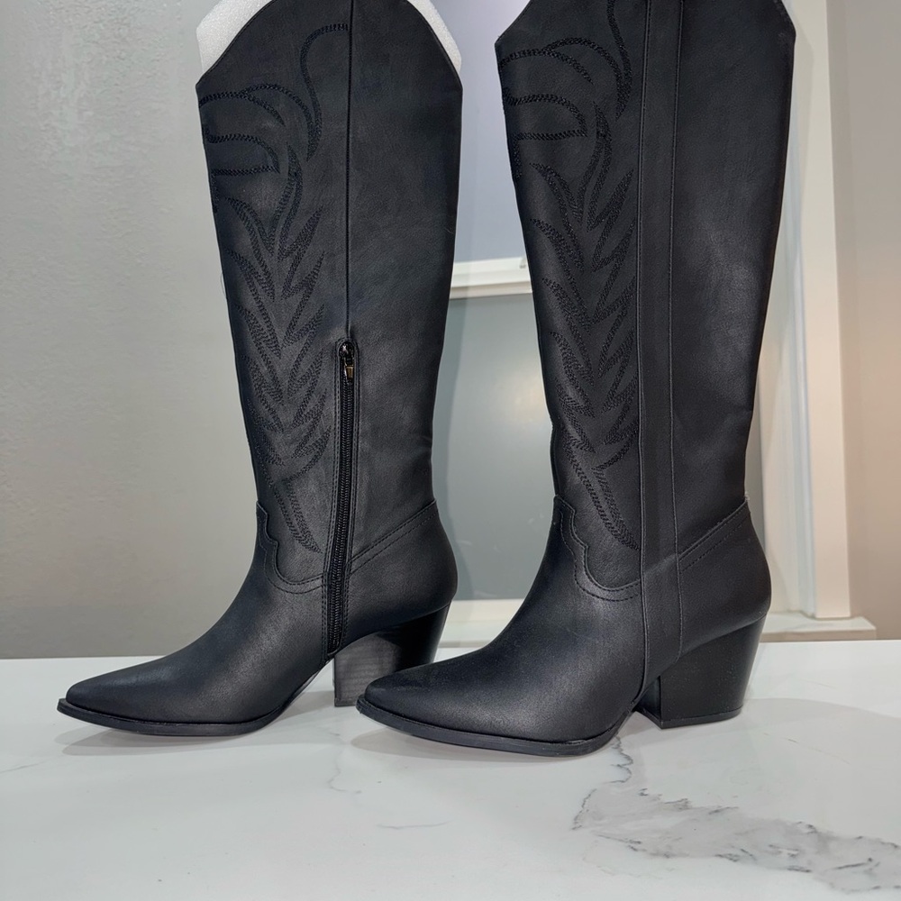 Black Western Style Boots